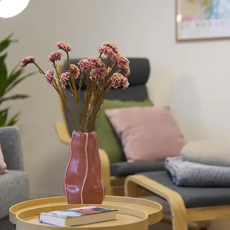 Bg Living & Hosting - - Zentral Mit Terrasse *