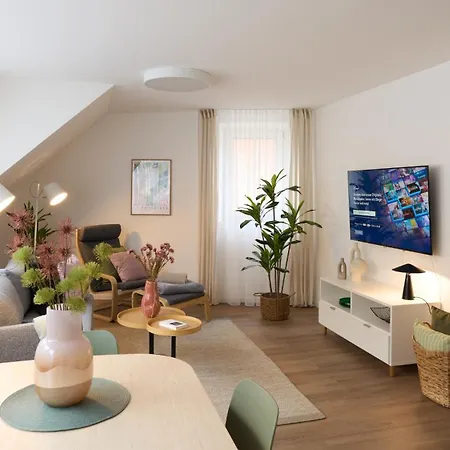 Daire Bg Living & Hosting - Hochwertige Im Zentrum Von - 3 Gaeste, Wlan & Waschmaschine Wittlich
