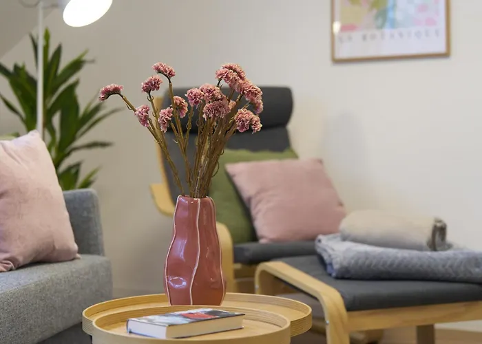 Bg Living & Hosting - Hochwertige Im Zentrum Von - 3 Gaeste, Wlan & Waschmaschine *