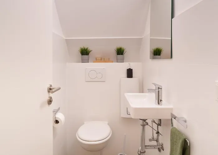 Bg Living & Hosting - Hochwertige Im Zentrum Von - 3 Gaeste, Wlan & Waschmaschine *