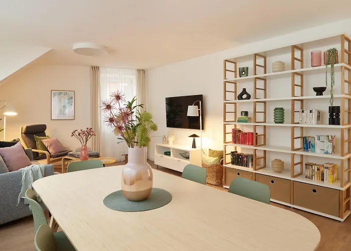 Bg Living & Hosting - Hochwertige Im Zentrum Von - 3 Gaeste, Wlan & Waschmaschine