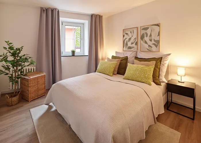 Bg Living & Hosting - Hochwertige Im Zentrum Von - 3 Gaeste, Wlan & Waschmaschine דירה